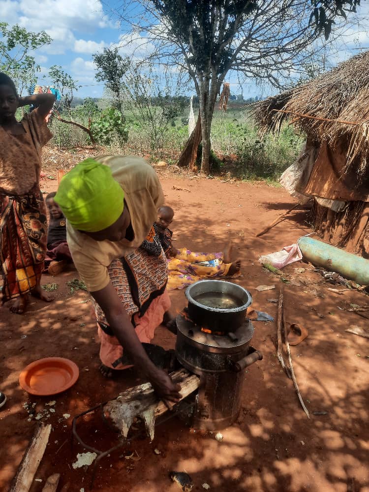 Stove demonstration and use